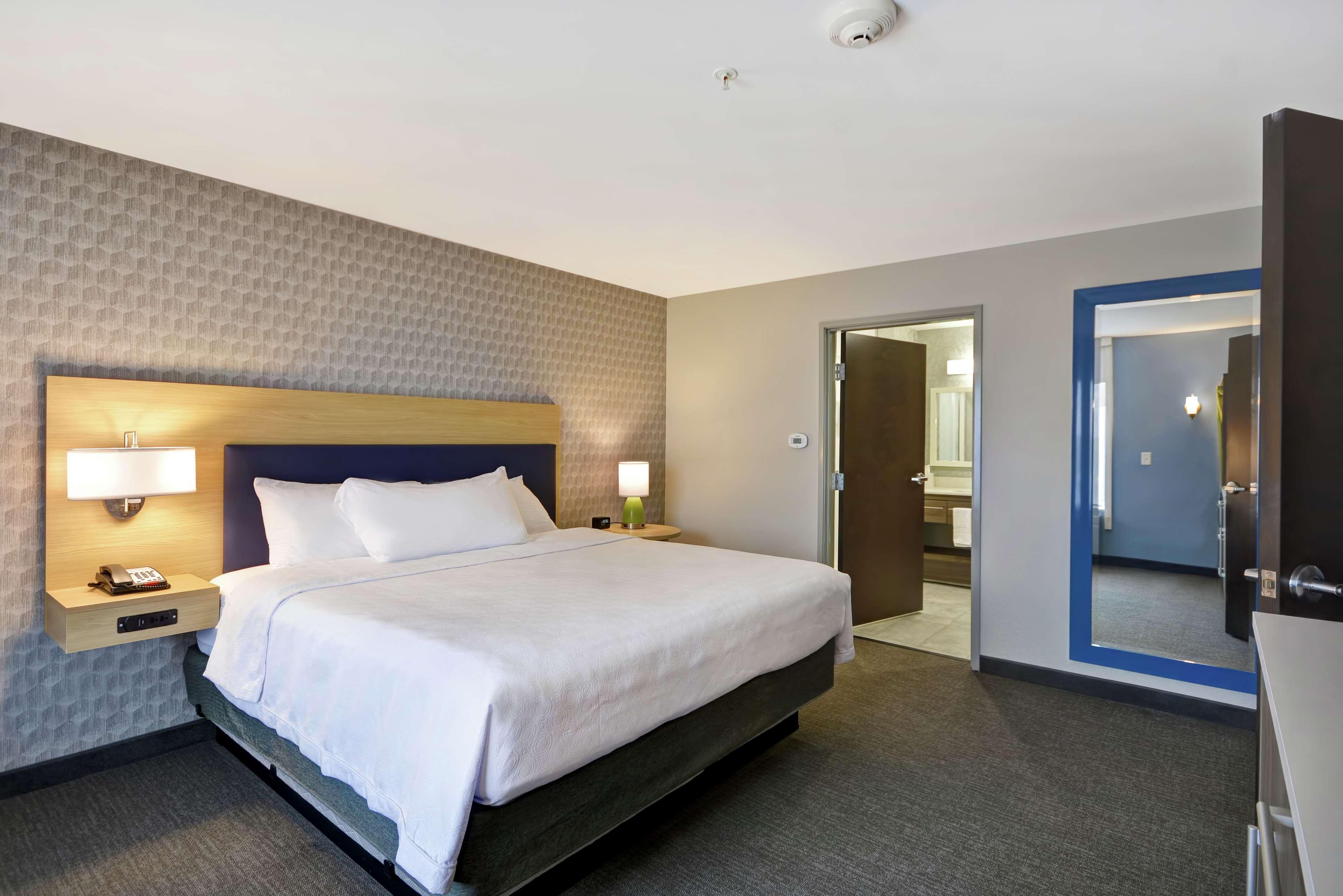Home2 Suites By Hilton Grand Rapids North Walker Eksteriør bilde