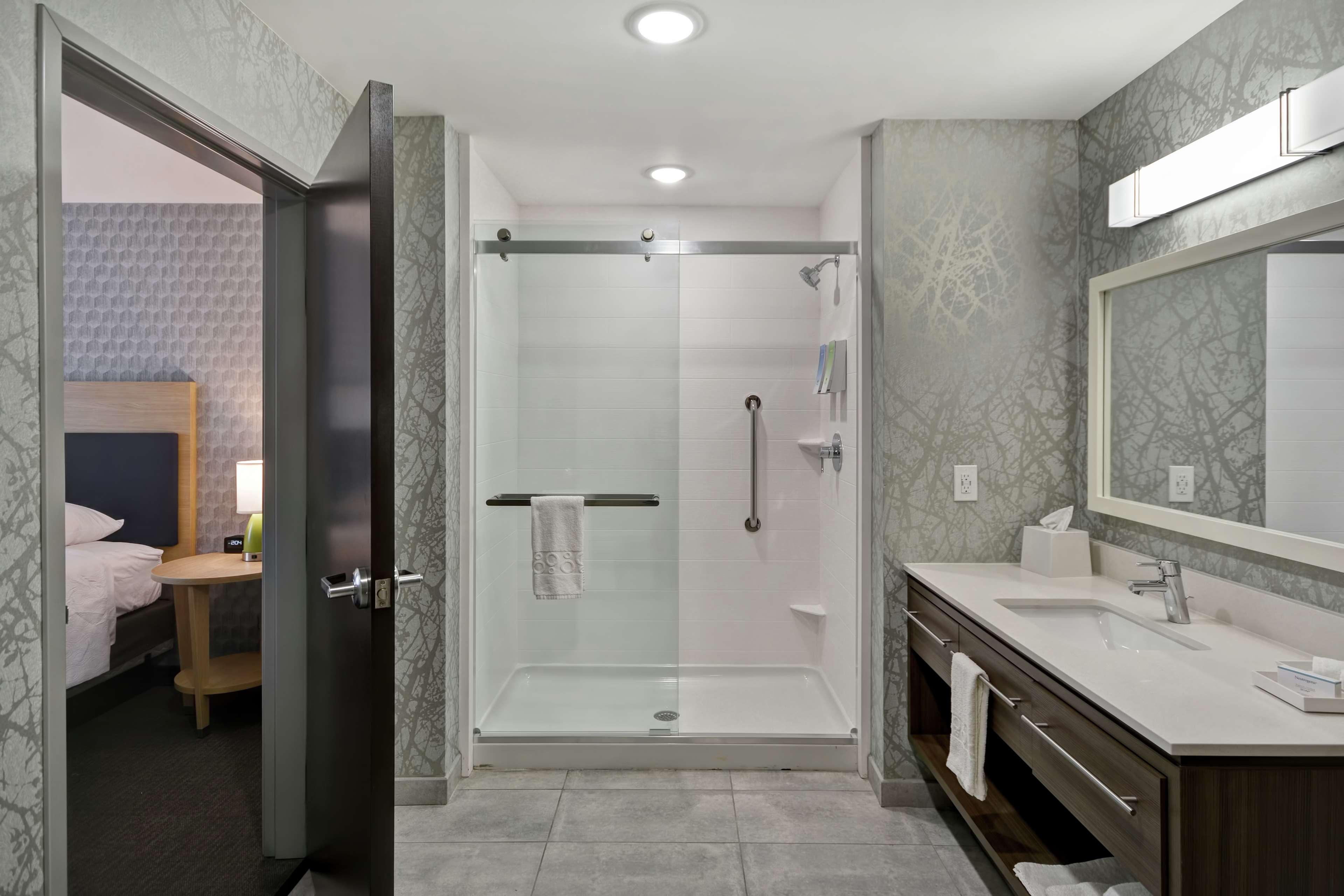 Home2 Suites By Hilton Grand Rapids North Walker Eksteriør bilde