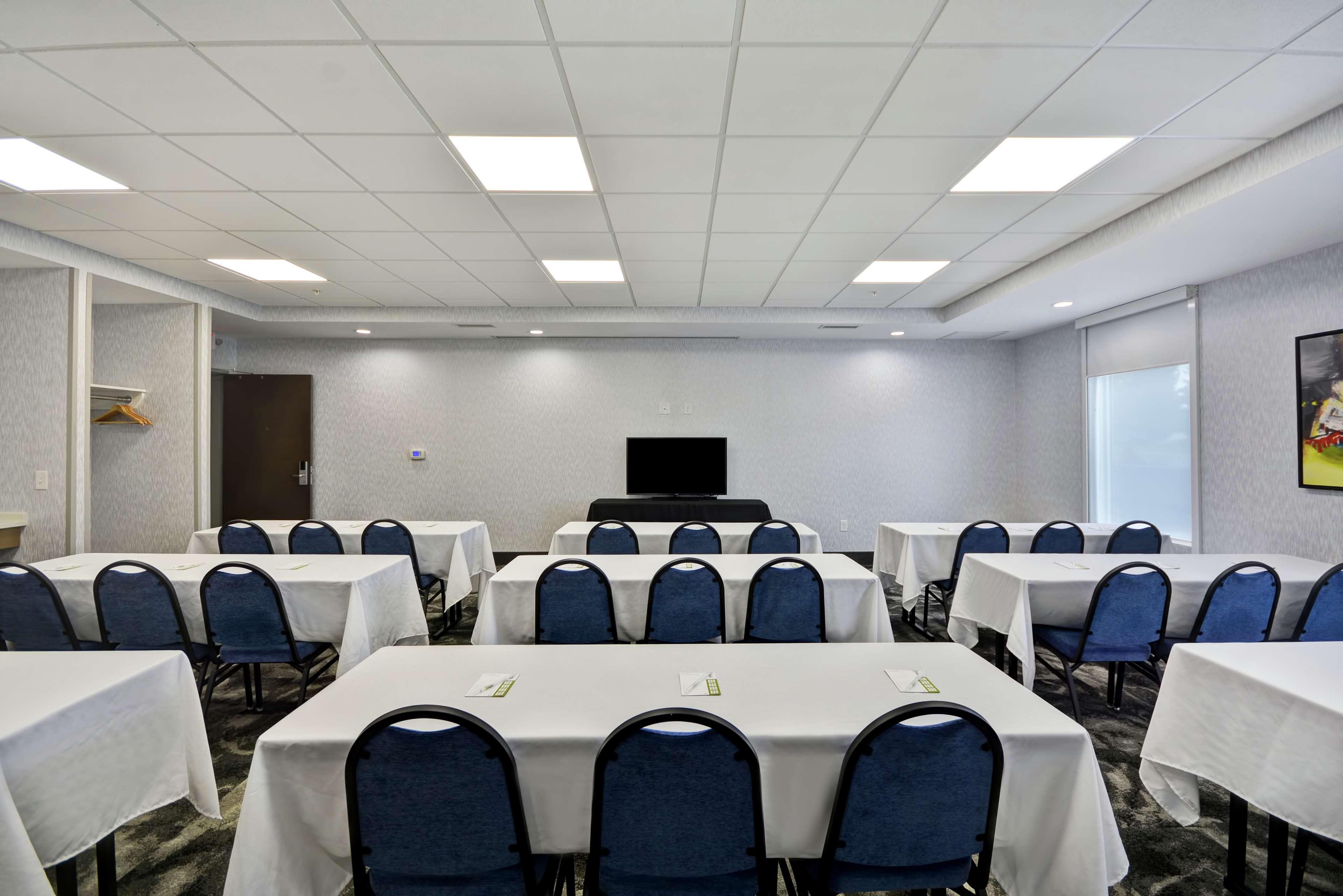 Home2 Suites By Hilton Grand Rapids North Walker Eksteriør bilde