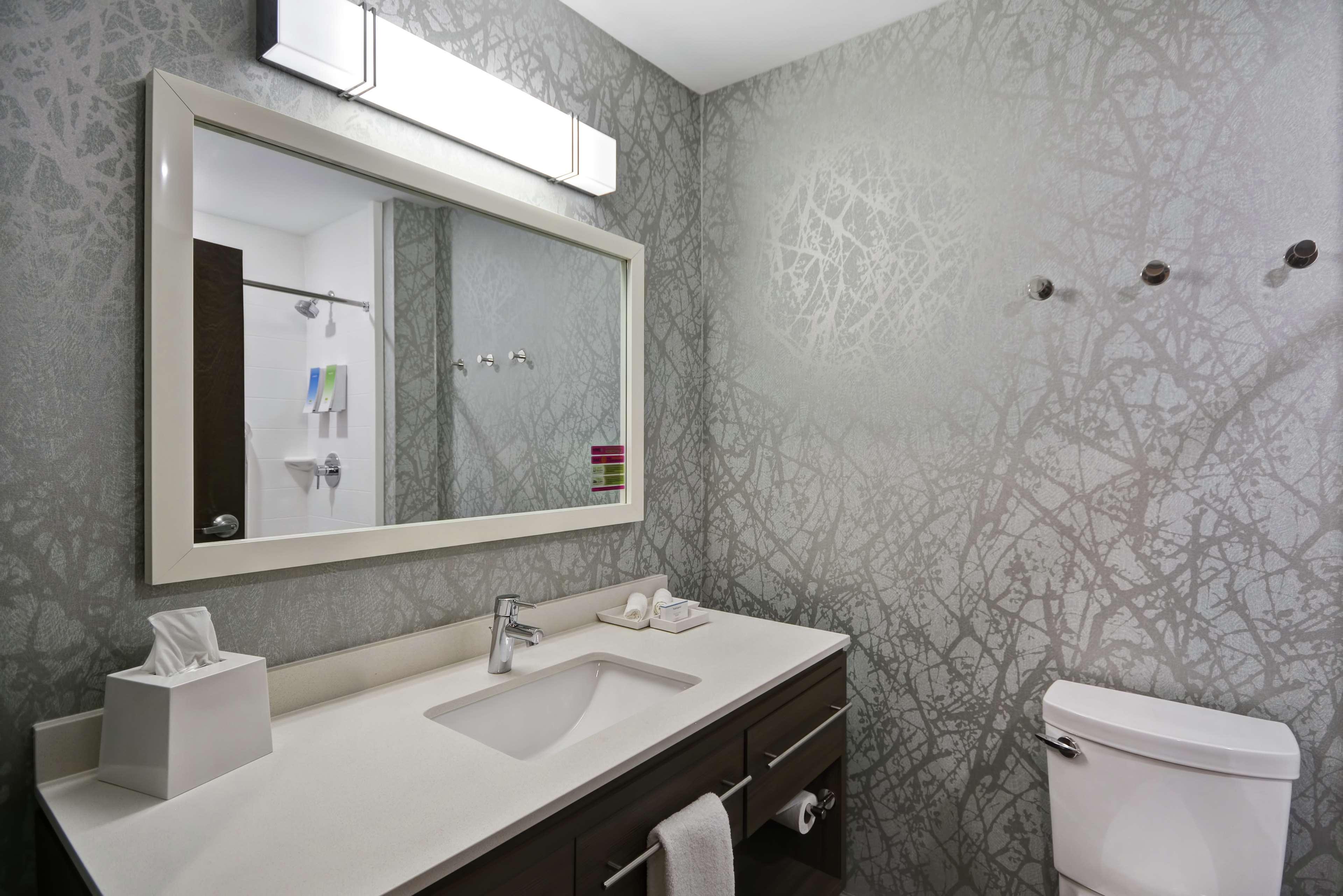 Home2 Suites By Hilton Grand Rapids North Walker Eksteriør bilde