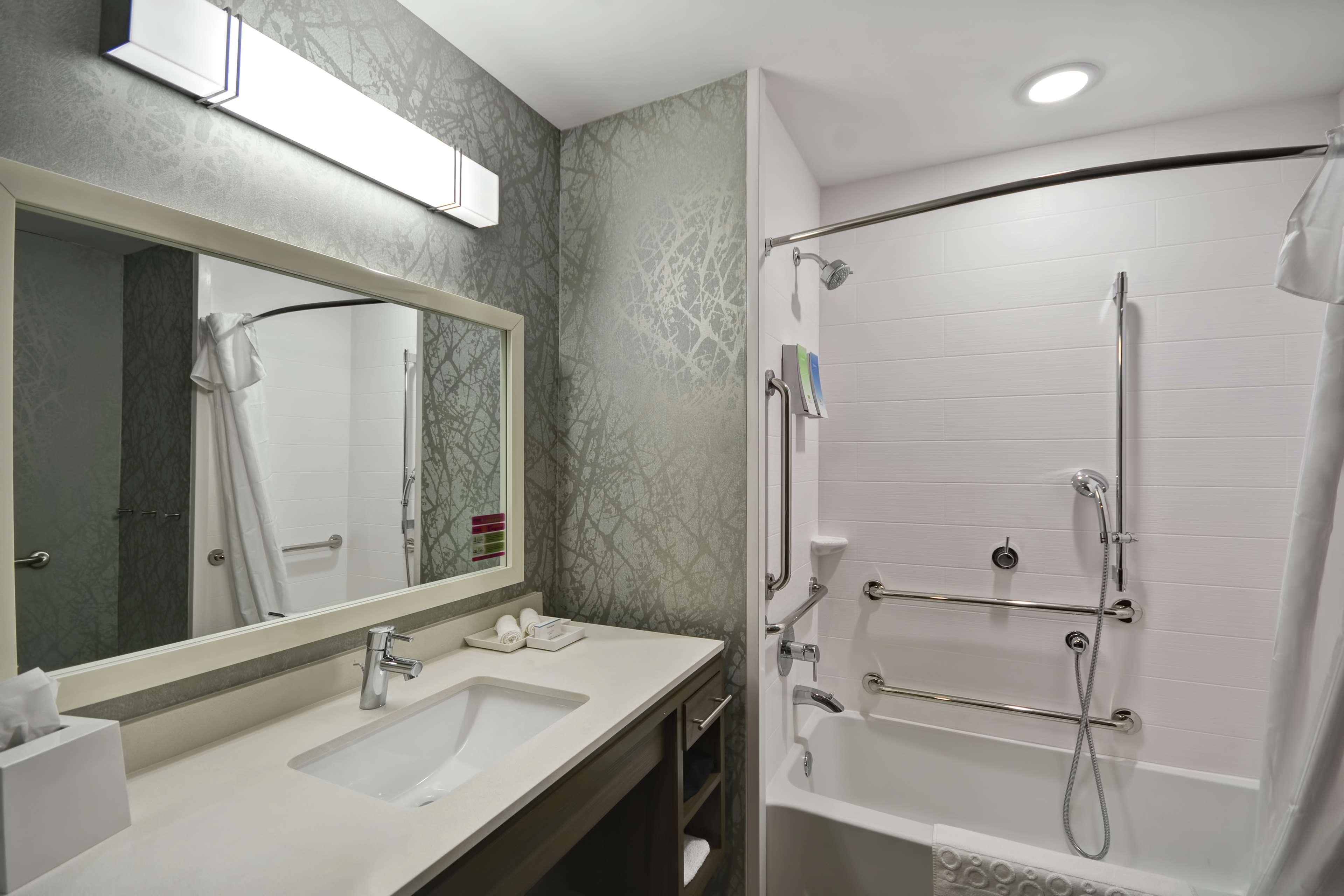 Home2 Suites By Hilton Grand Rapids North Walker Eksteriør bilde
