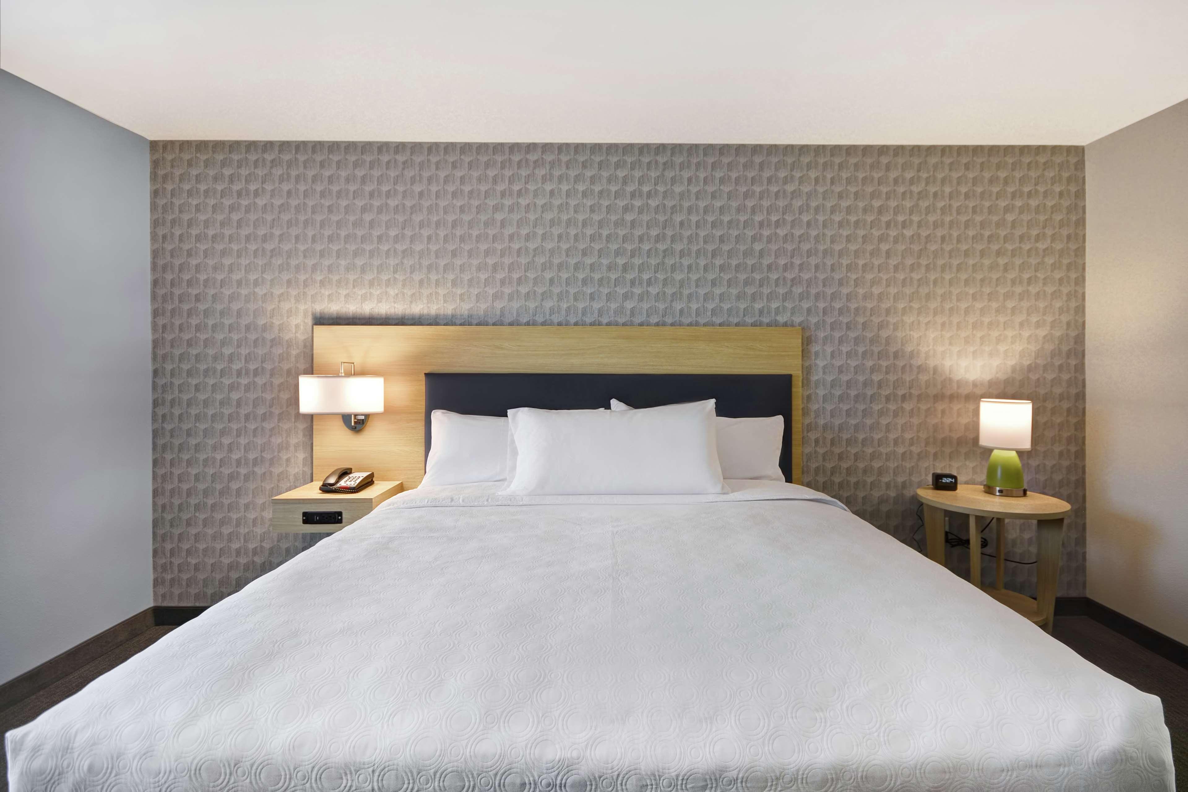 Home2 Suites By Hilton Grand Rapids North Walker Eksteriør bilde