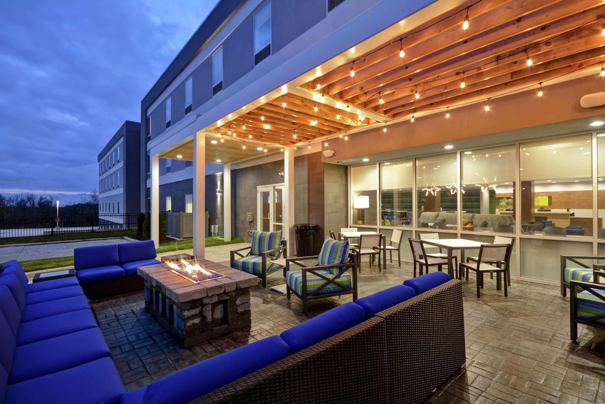 Home2 Suites By Hilton Grand Rapids North Walker Eksteriør bilde